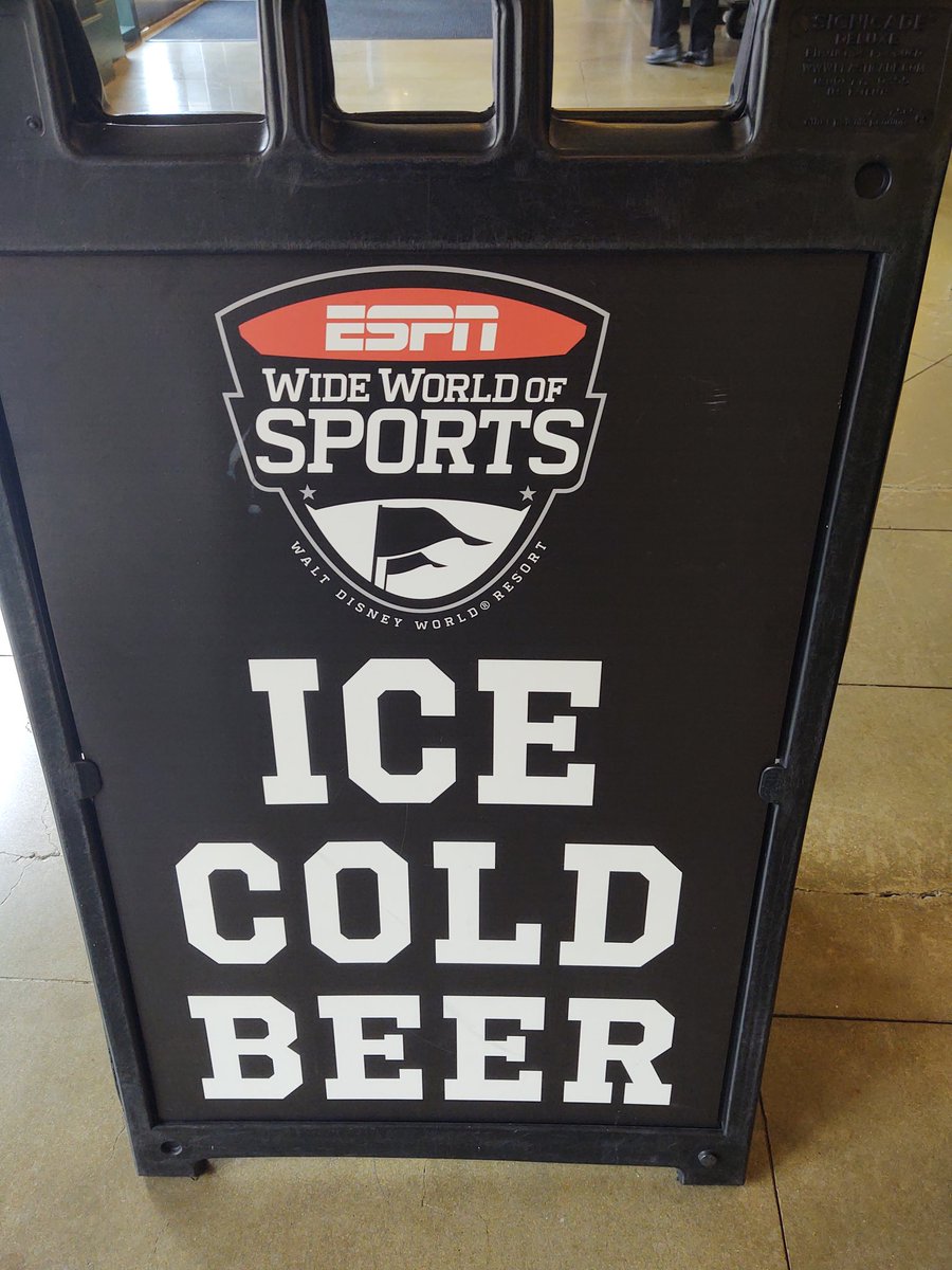 derrickpearson's tweet photo. Two things.
There will be ice cold beer at today's @HuskerHoops vs Oklahoma basketball game.
Also, Siena is putting the business on Florida State.
#espninvitational @937TheTicket #Huskers https://t.co/Y3eUT73Fwk