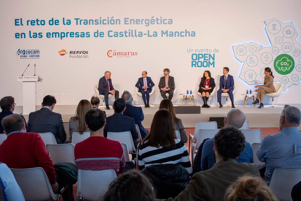 FundacionRepsol's tweet photo. En la 2ª jornada de "El reto de la #TransiciónEnergética en las empresas de CLM" hemos conocido las oportunidades y retos del hidrógeno, así como la eficiencia energética y la digitalización como palancas para la #TransiciónEcológica.

Más información 👉 https://t.co/6vIzkfUHMq https://t.co/krRXg3MkFo