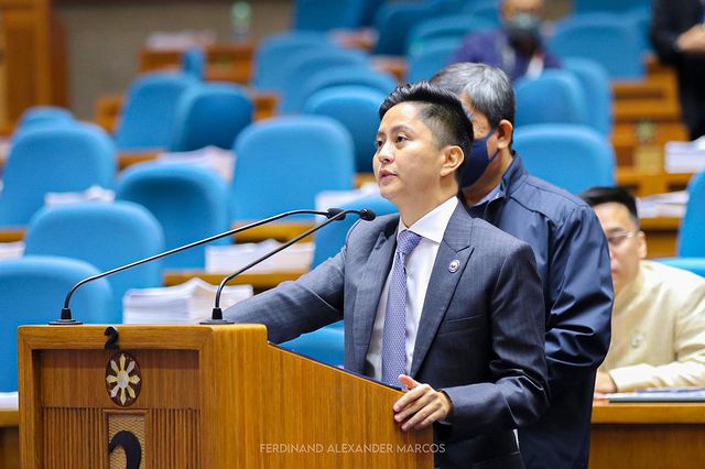 missandei82's tweet photo. .your kakailyan is very proud of you!✌️🇵🇭

HB no. 5823, an act dividing Brgy. Adams in the Municipality of Adams, province of Ilocos Norte into 3 district and independent barangays to be known as Brgy. Adan, Brgy. Bucarot and Brgy. Malasin has been approved on Third reading.
ctto https://t.co/3tCcroN4xZ