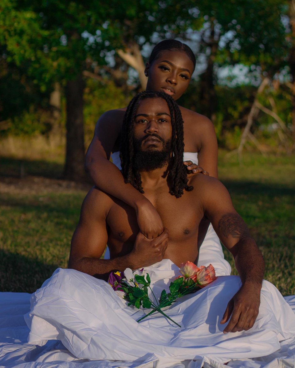 chidera_an's tweet photo. Modern day Adam and Eve 🌳🌤 https://t.co/UPaq6iCWsT