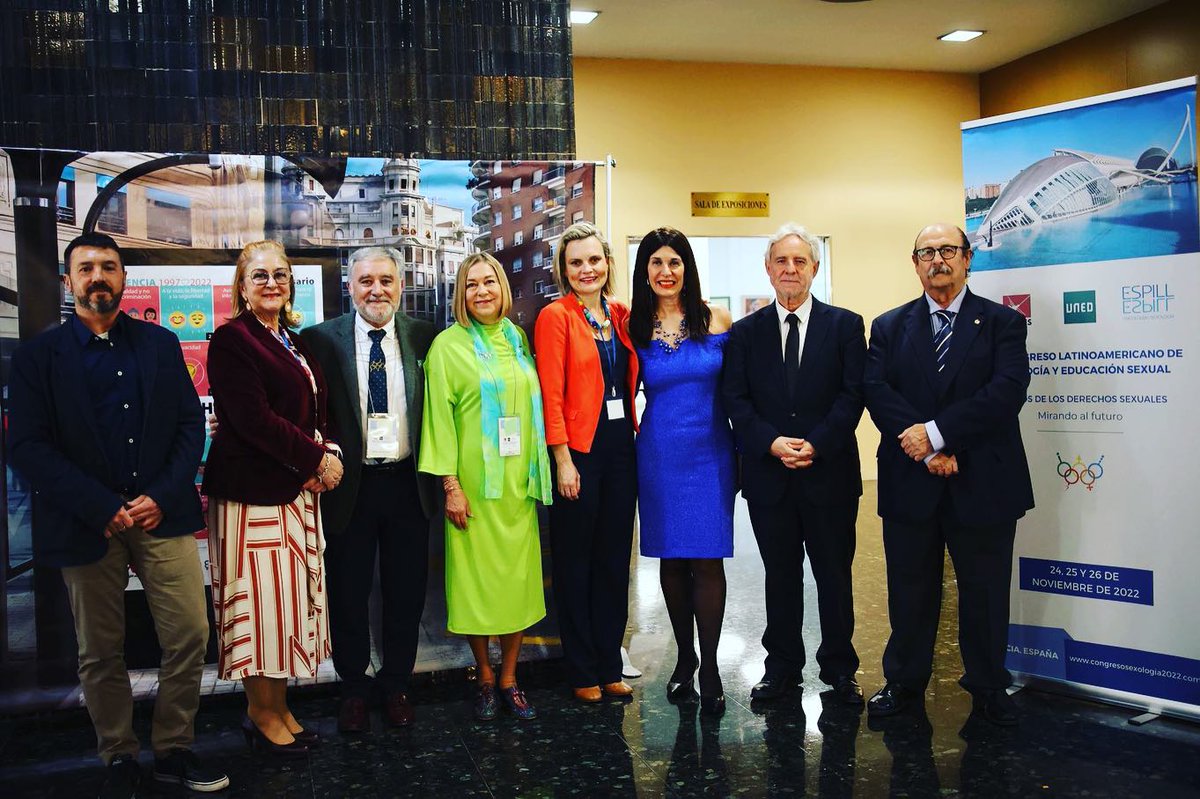 InstitutoEspill's tweet photo. Inaugurado el XXI Congreso Latinoamericano de Sexología y Educación Sexual que organiza el @InstitutoEspill @SexologiaUNED y @FlassesOficial en el @IICOMV #derechossexuales https://t.co/NqAVAyXMsR