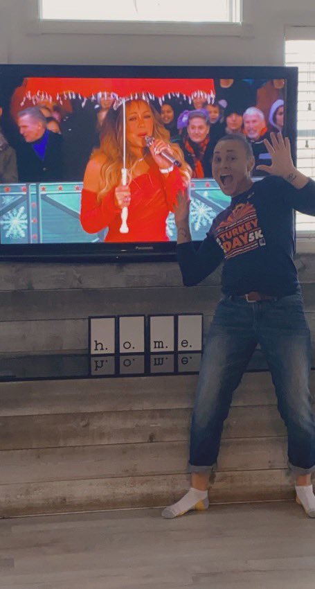 Tully L Bevilaqua OLY (@bevilaqua41) on Twitter photo Best of both worlds!! 🥰 #HappyThanksgiving #HappyFriendsgiving
#christmas2022 🦃 🤶 <a href="/MariahCarey/">Mariah Carey</a> Best of both worlds!! 🥰 #HappyThanksgiving #HappyFriendsgiving
#christmas2022 🦃 🤶 <a href="/MariahCarey/">Mariah Carey</a>