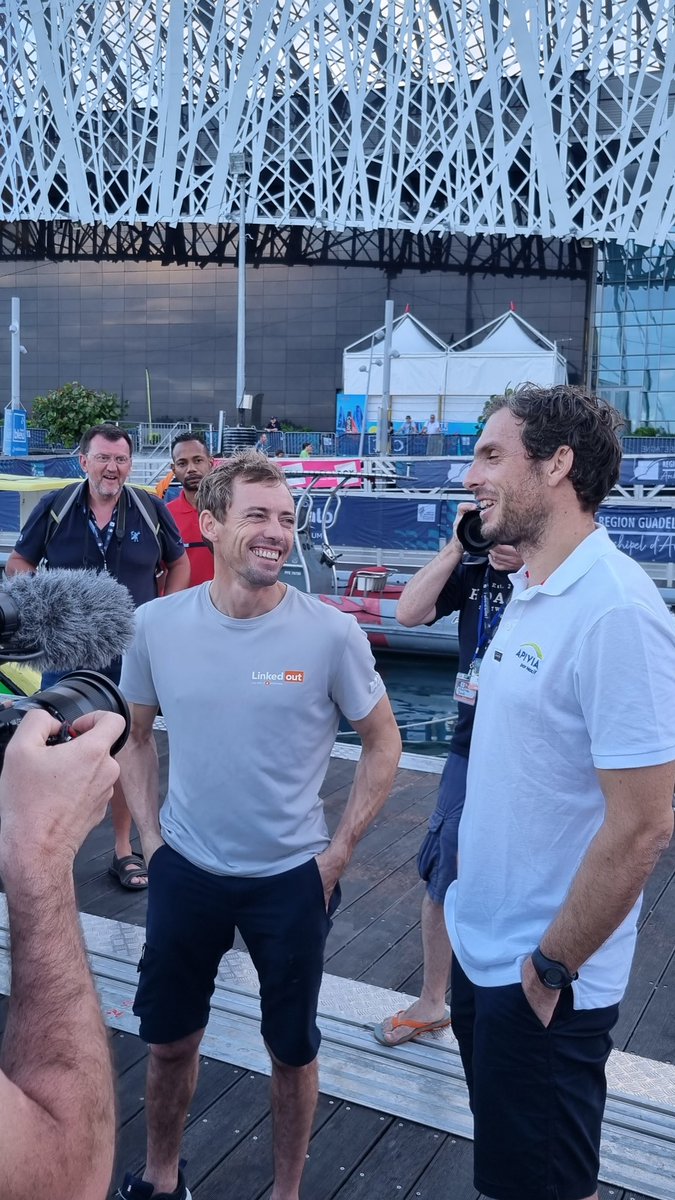 YPerrigot/Agence Disobey (@ypwindreport) on Twitter photo Immense respect pour <a href="/charliedalin/">Charlie Dalin</a> et sa <a href="/routedurhum/">Route du Rhum - Destination Guadeloupe</a> ou il est allé puiser comme jamais au fond de lui. Ces marins luttent sur l'eau à des vitesses extrêmes grâce à la force du vent, et soutiennent de belles causes. Et pendant ce temps là, c'est la Coupe du Monde au Qatar... Immense respect pour <a href="/charliedalin/">Charlie Dalin</a> et sa <a href="/routedurhum/">Route du Rhum - Destination Guadeloupe</a> ou il est allé puiser comme jamais au fond de lui. Ces marins luttent sur l'eau à des vitesses extrêmes grâce à la force du vent, et soutiennent de belles causes. Et pendant ce temps là, c'est la Coupe du Monde au Qatar...