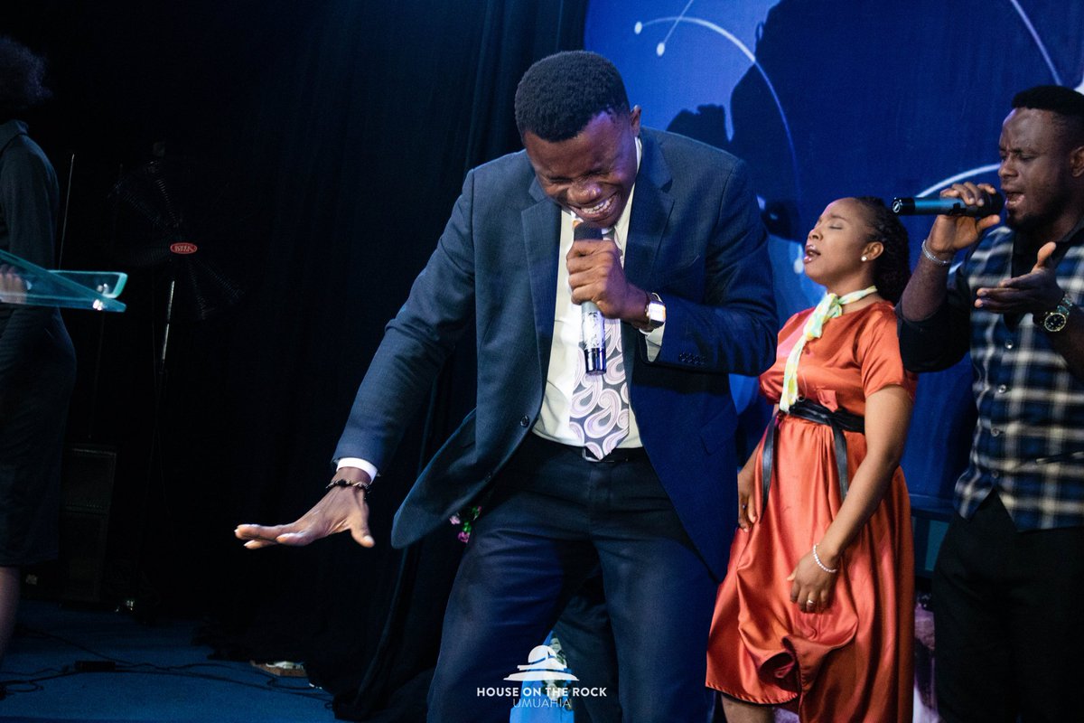 hotrumuahia1's tweet photo. |WORSHIP|
I will call upon the Lord
Who is worthy to be praised
So shall I be save from my enemies
The lord reigneth
Blessed be the Lord
Let the rock of my salvation be exalted
#Intercessoryprayer
#Hotr
#Hotrumuahia
#Hotronline
#Hotrmidweekservice
#Wordandspirit
#Invictory4 https://t.co/6FSvOQ8uLq