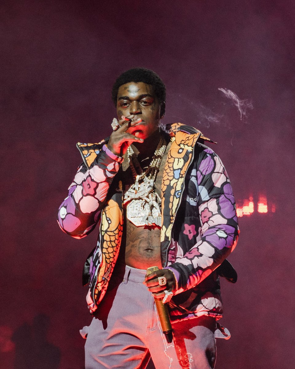 RyanMax94's tweet photo. @KodakBlack1k photographed by me at #ComplexCon #KodakBlack https://t.co/AvDCcrPjD9