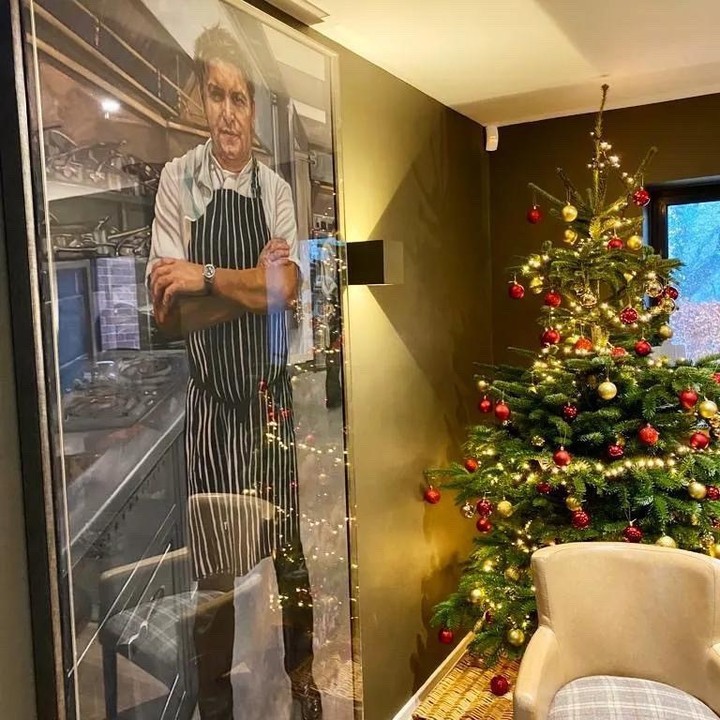 Festive feasts are just around the corner...🎄

Will you be joining us? 

Discover more: bit.ly/3U5Ttmy

📸 IG: jellytotloves

#thekitchenatcg #chewtonglen #jamesmartin