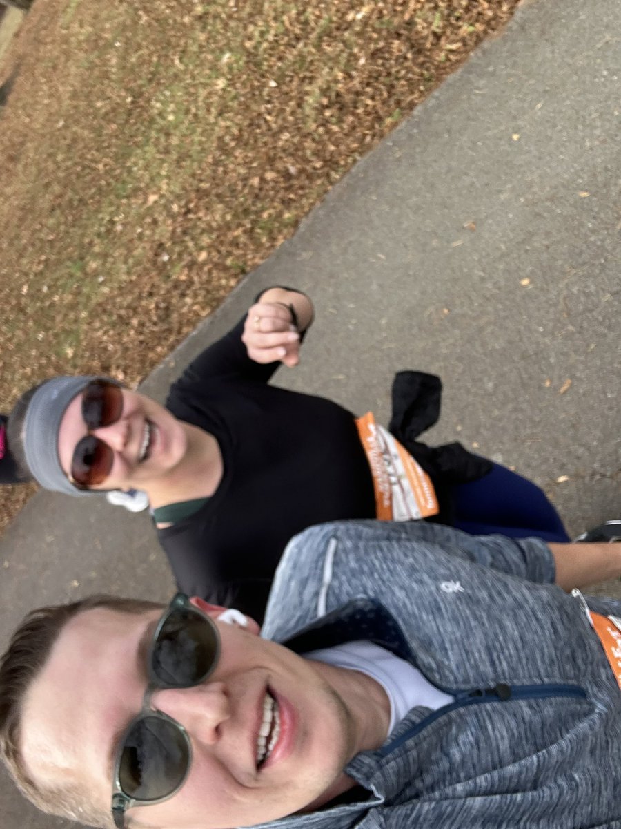 Elizabeth Moore tweet media