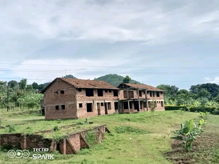 bugisutv's tweet photo. PHOTO: The home of the fallen (Late) Politician and Academician Hon. Dr. Masete Kuuya Patrick.
After the overthrow of Dr. Obote II Government where he served as a Minister of Rehabilitation, Health has been serving a Lecturer at Kenyatta University specializing in Economics.
#RIP https://t.co/XTzNO4qobZ
