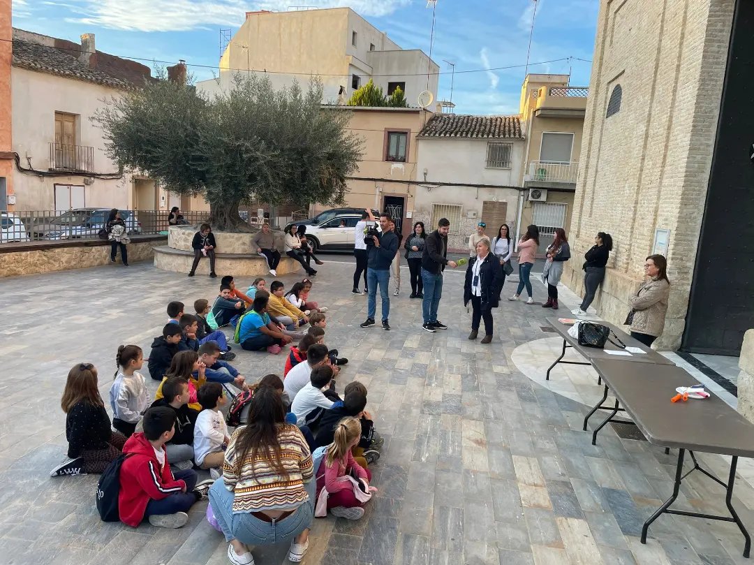 ¡Agradecer de corazón al C.A.V.I por contar con nosotros para esta preciosa iniciativa y a la concejala Josefina y a la psicóloga del C.A.V.I por las palabras tan bonitas que habéis dedicados a los más pequeños que apoyan esta lucha! 💪🏻
💜¡DIOS NO QUIERE VIOLENCIA! 💜