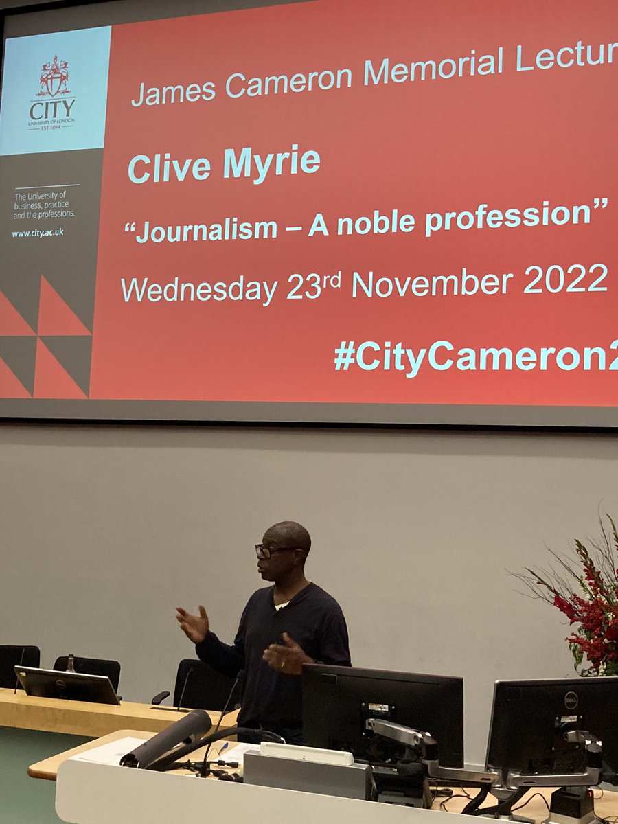 HarbZ1's tweet photo. A hit event @cityjournalism last night with Clive Myrie delivering #citycameron22 and #MAIJ 20/21 graduate @a__chancellor receiving the Eric Robins Prize for her outstanding final project 👏🏻👏🏻 #Proudtutor #Nobelprofession #Journalism https://t.co/8SjRgRGbuM