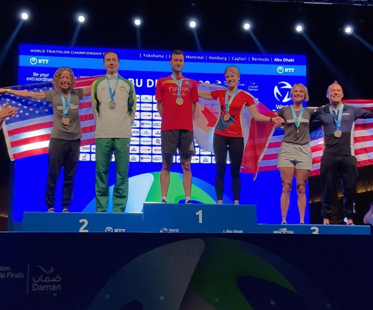 jim_schweigert's tweet image. My wife crushed it at the 2022 World Triathlon Championships in Abu Dhabi today!  She took 2nd in the Super Sprint distance. Pictured are the top three from the mens and womens 40-44 age group. Amazing! @jendoestri #AbuDhabu #AbuDhabiFinals #TeamUSA