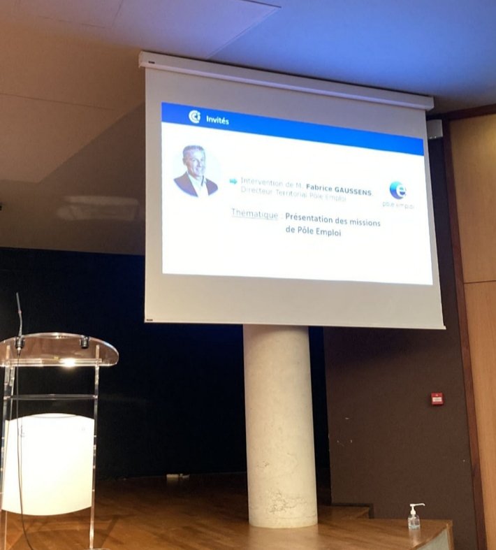 Intervention de Pôle emploi lors de l'assemblée générale de la <a href="/CCI28/">CCI Eure-et-Loir</a> : présentation des aides à l'embauche et mesures d'adaptation auprès des recruteurs Euréliens. Détecter des potentiels, adapter les compétences de vos futurs salariés❗
#AFPR #POEI #AFEST #Emploisfrancs #MRS