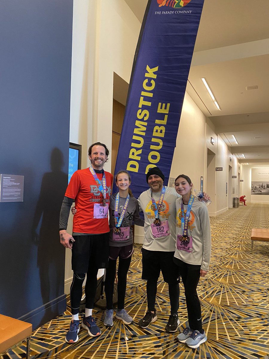 salinajd's tweet photo. Great start to Thanksgiving!!! @S3TurkeyTrot #drumstickdouble #10k + 5k with @Lizzys1206 https://t.co/oS125J2r27