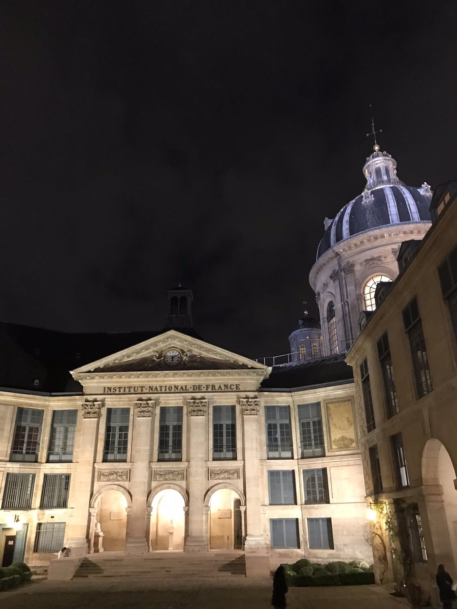 Toujours magnifique, toujours émue par ce lieu <a href="/AcadSciences/">Académie des sciences</a> 🤩