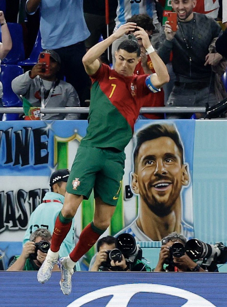 CR7 inside ➐ tweet media