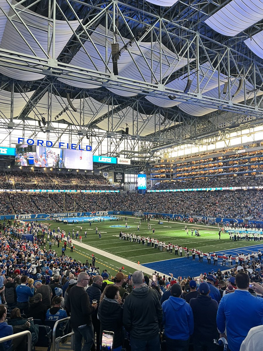 Mcnails22's tweet photo. Lets go bills! #BillsMafia https://t.co/2V6t3Vi6Ig