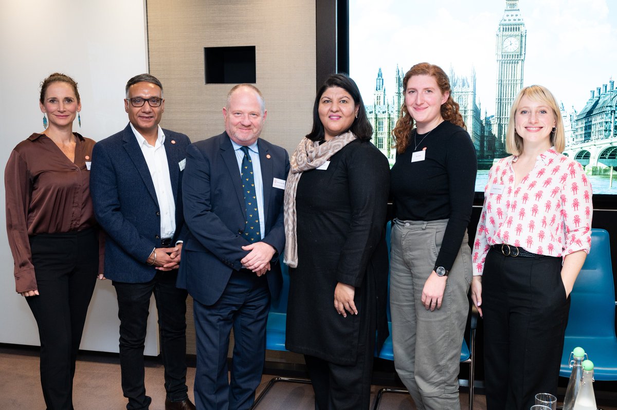 DeafKidzIntl's tweet photo. A huge thank you to everyone who attended our #DeafKidzDefenders dissemination event yesterday-what an incredible afternoon sharing the positive findings of our pilot evaluation in #SouthAfrica &amp; #Pakistan, of this innovative educational resource, funded by @GPtoEndViolence 1/2 https://t.co/sCLLyvbNgG