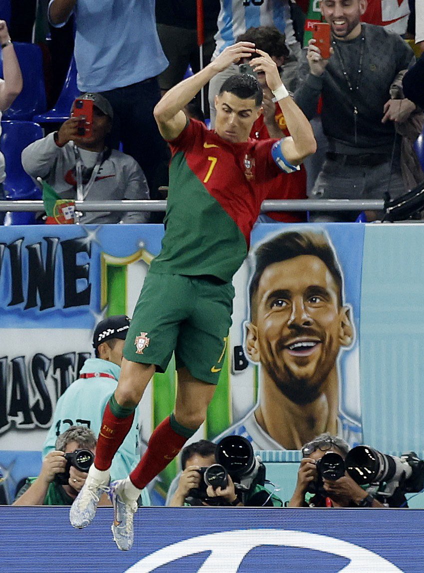 RMCFarab's tweet photo. هُنا الأعظم في تاريخ كرة القدم. 🇵🇹👑 https://t.co/9F3f7LFxe5