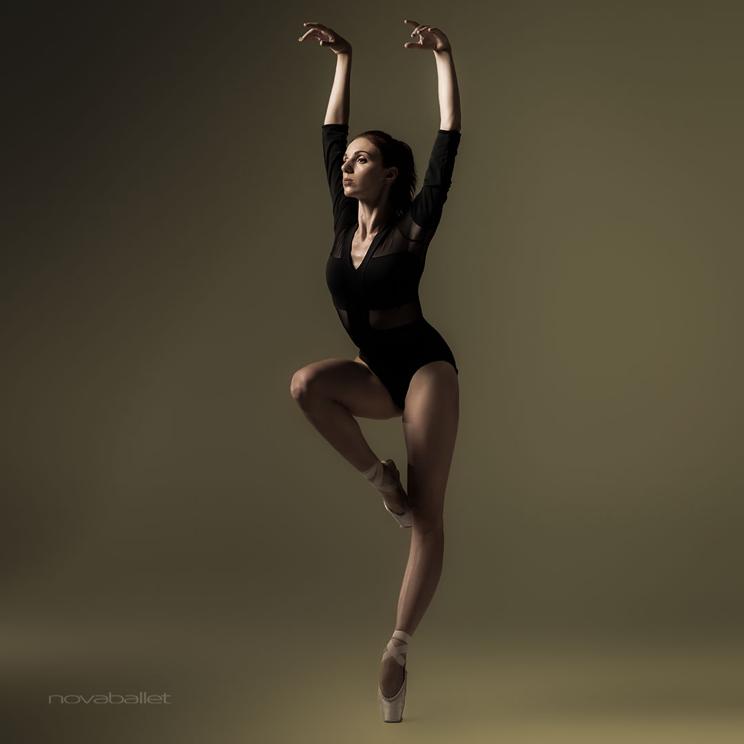 Ballerina Maria Tallchief in studio pose fromballet 