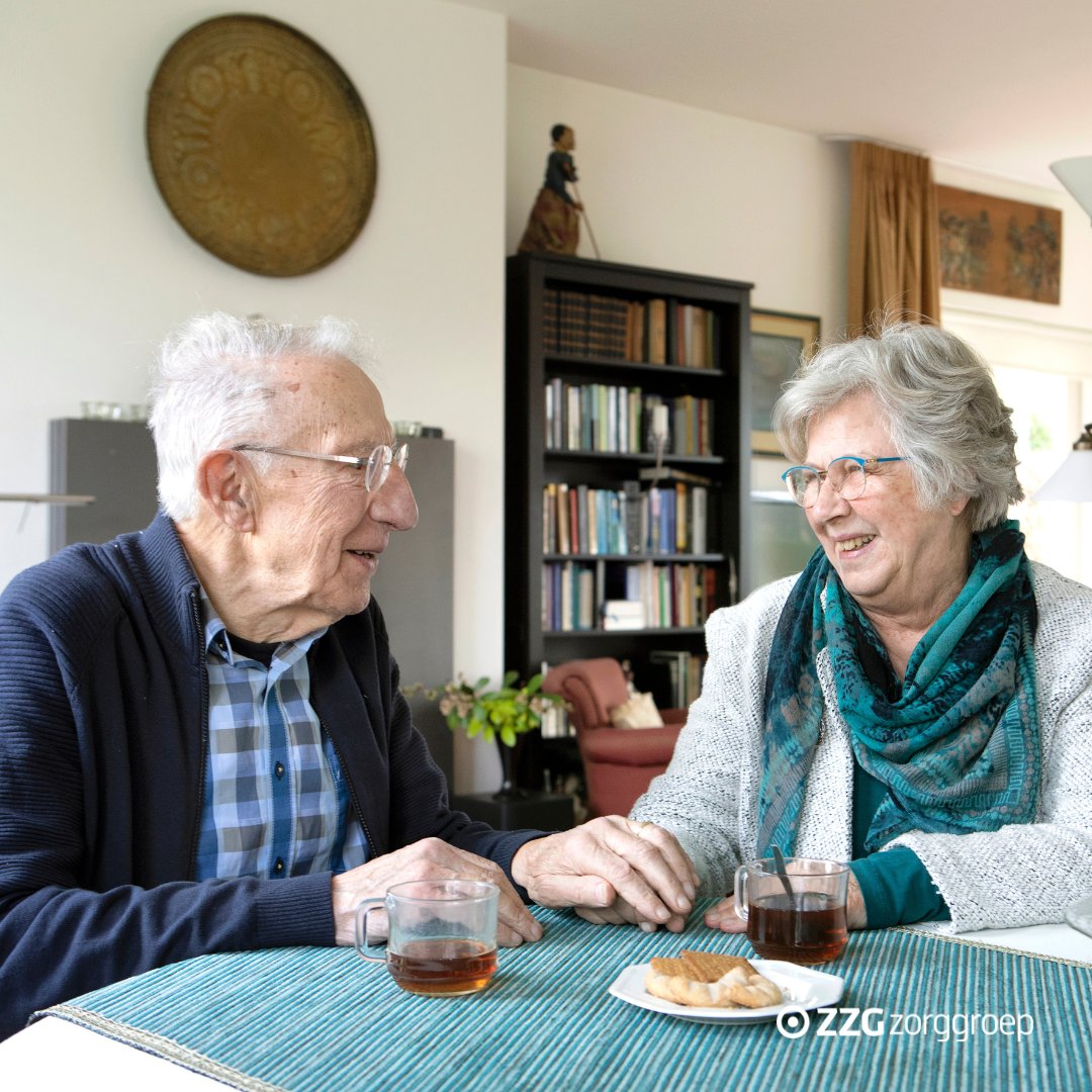 Heeft je naaste meer zorg nodig dan je als mantelzorger kunt geven? Of zijn er taken die je niet (onbetaald) kunt of wilt doen? Dan kun je hiervoor een financiële ondersteuning aanvragen. Klik voor meer informatie over persoonsgebonden budget op de link bit.ly/3UWHtVD
