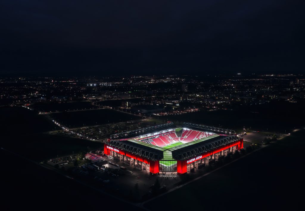 Football⚽️infrastructure increasingly links engineering, innovation and #sustainability criteria.

<a href="/georgetimms/">George Timms</a> on the launch of <a href="/UEFA/">UEFA</a> guidelines aiming to embed #ESG in the football infrastructure lifecycle.

(via <a href="/SusReport/">The Sustainability Report</a>)

👉bit.ly/3OAfQz9