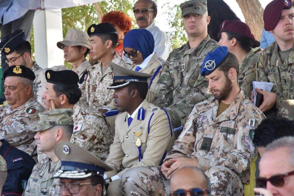 RadioMuqdisho's tweet photo. #PICTURES: The Police Commissioner @GenHijaar has on Thursday concluded a training in #Djibouti for members of Somali Police Force.
#Somalia https://t.co/VssnAiDfMX