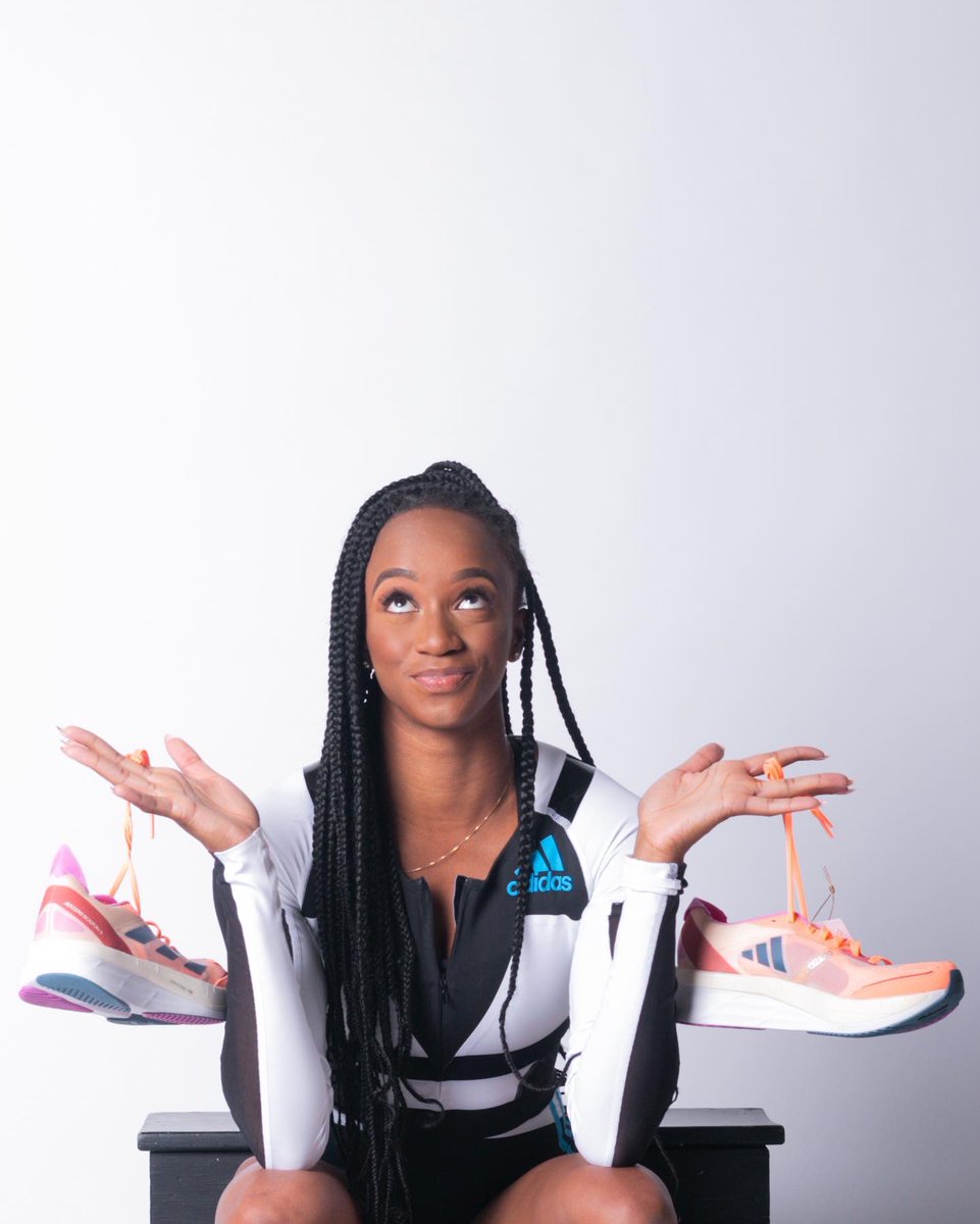 Annaavviiaa's tweet photo. Drake lied. It’s Stripes over checks /// 
Est. July 2022  
Proud to be apart of the @adidasrunning family https://t.co/GfWn76nuEA