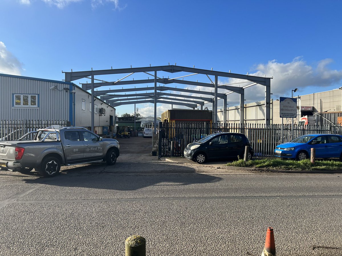 FirstFixGroup's tweet photo. #basildon #essex
#hotrolled frame almost complete and ready for #cladding in 3 weeks . https://t.co/xSrvCjMWpX