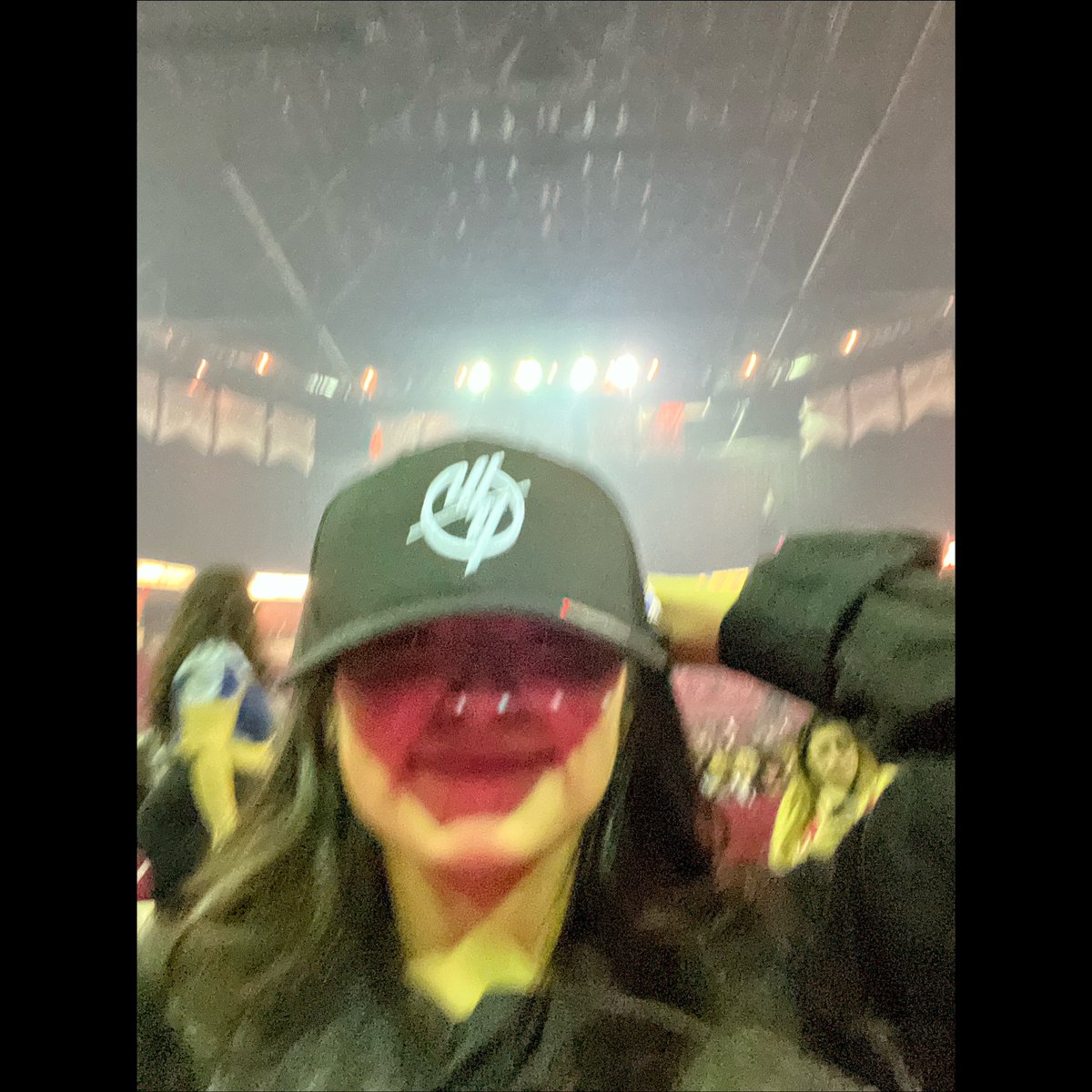 briandaonair's tweet photo. IT WORKED @wisin threw me a hat 🇵🇷 @yandeloficial @yandeloficial https://t.co/FpDoJ4WSHG