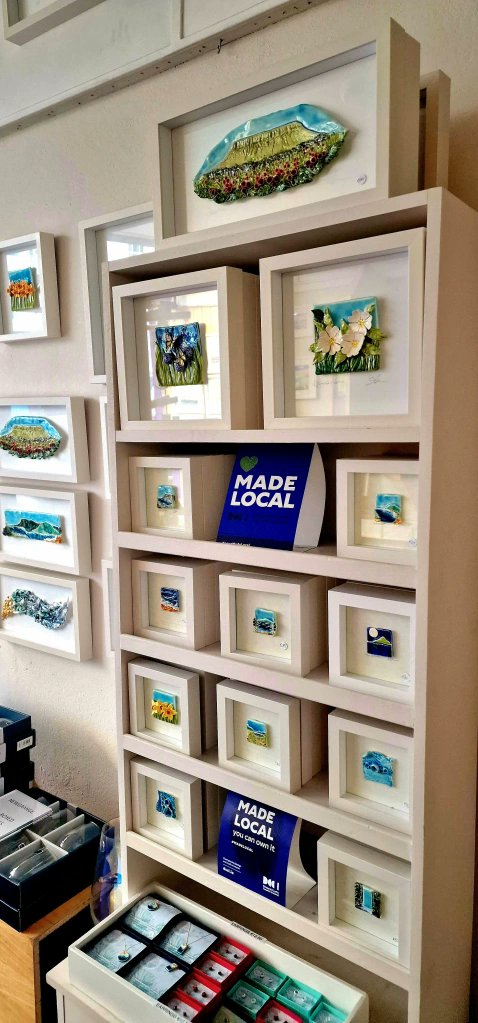 magnumlady's tweet photo. Sharlene Kemple Ceramics has added some floral pieces to her collection in 2022. All of these plus a wide range of Sligo scenery in various sizes are available to purchase from @CatandtheMoon in Sligo and more options be ordered via  https://t.co/7iu31zGvgJ #ShopSligo https://t.co/TyHB5afpvQ