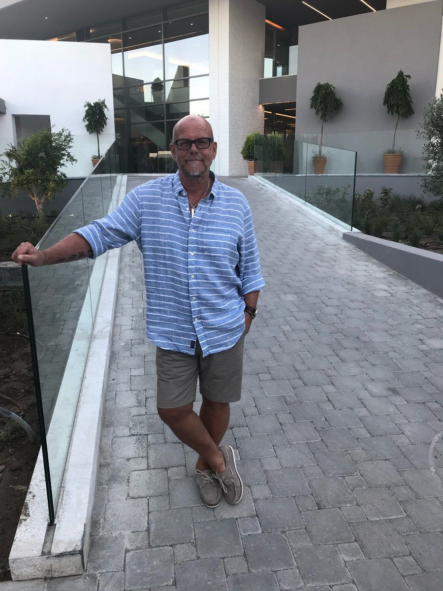 We sadly say goodbye to our manager/cofounder and boss tomorrow.  Bensleys therefore will be closed for Brian’s funeral on Friday 25th November 2022. 😢 😢 
We will miss him greatly ❤️ 💙 💛