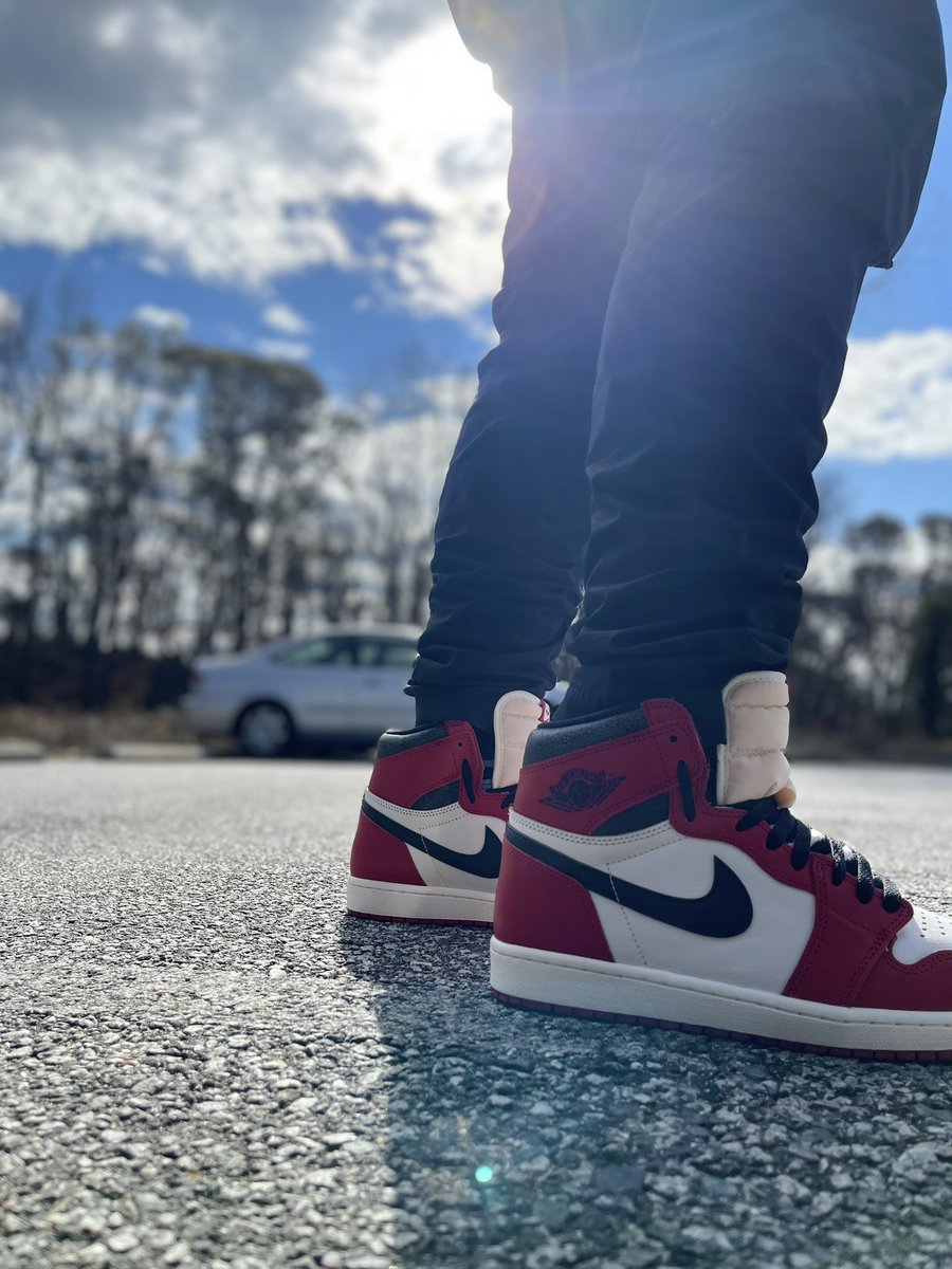 PassMyTweet_Lef's tweet photo. @snkr_twitr From mail to Feet!! #ThanksgivingKicks #RedPanda #snkrs #snkrsLiveHeatingUp
#yoursneakersaredope
#1of1s
@Nike @Jumpman23 @hisexcellence79
@footlocker https://t.co/RI112A5Vfd