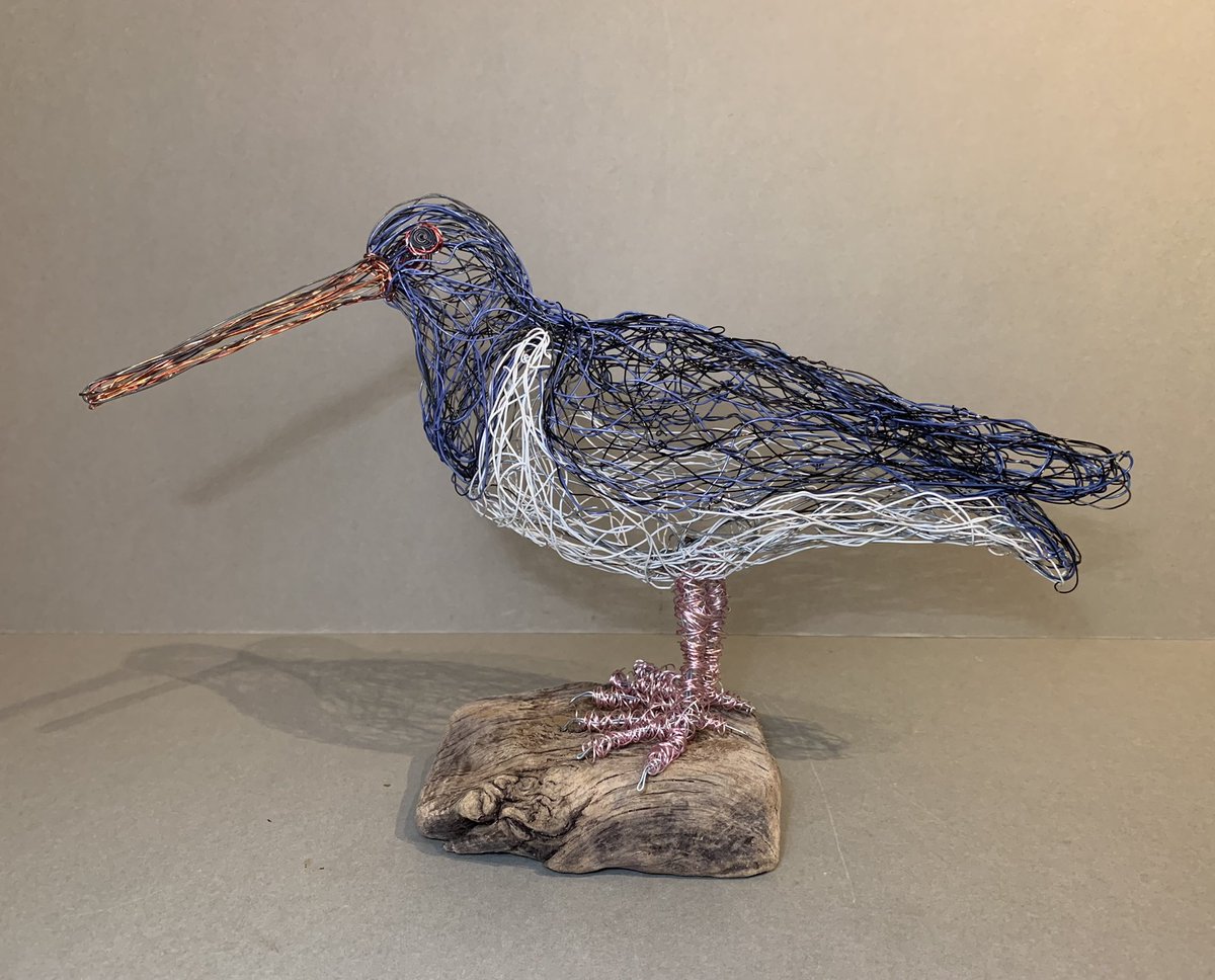 PaulGreenWire's tweet photo. I will be at The Minsmere Makers and Arts Sale this weekend,26+27.  . Come along and say Hi.#artforsale #suffolkartists #minsmere #birdartist #suffolkmagazine #rspb #christmasshopping #uniquegift https://t.co/DtFiYfPg9d