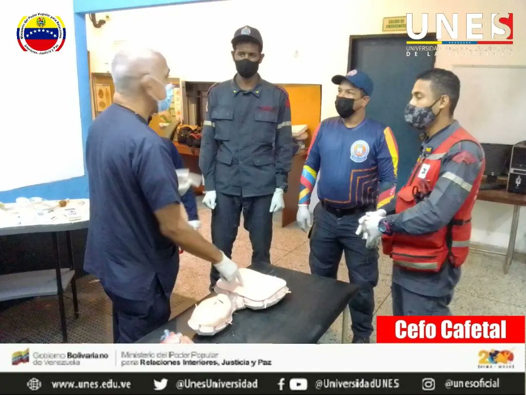 #ManosParaProducir 🇻🇪 Se impartió en la Materia TSU Proceso II-2022. La Unidad Curricular "Atención Prehospitalaria en Adulto". Tema: Evaluación a Paciente con Trauma.
Docente: Moises Páez.

"FORMAR PARA TRANSFORMAR"

<a href="/lacamer/">GRAL LARRY CARRERA</a> @DttoUnes1 @zavarse_fabio