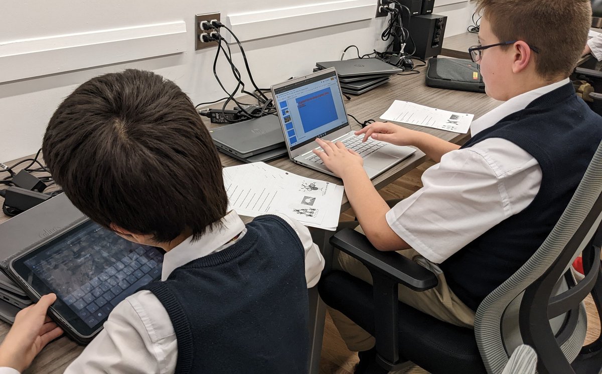 SBC_Technology's tweet image. Grade 7 French is incorporating tech as we create slideshows to present our &quot;Type de Personalité&quot;