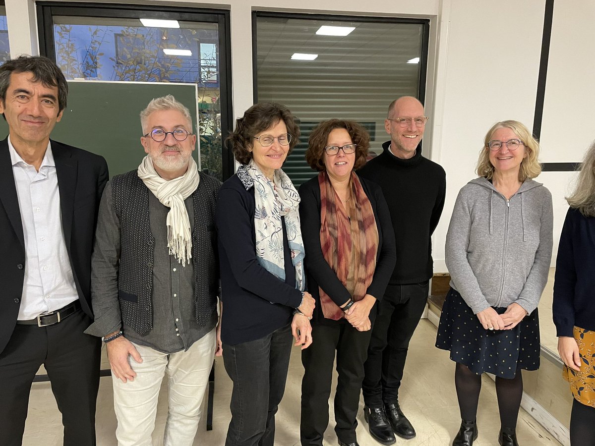 Scalab_umr's tweet image. Félicitations à Anahita Basirat de #Scalab_umr qui a soutenu son Habilitation à Diriger des Recherches cet après midi 😀 Un exemple de recherches interdisciplinaires au meilleur niveau ! @univ_lille @CNRS_HdF @UFR3S_ULille @CHU_Lille #langage #Parkinson