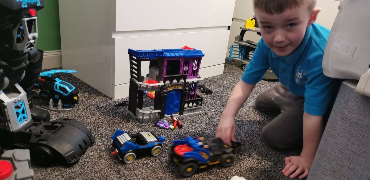sorce83's tweet photo. Wee man getting confused with batman collection asking had I seen 2pac instead of 2face man ππ
#taughtwell #batman #2pac https://t.co/XVJGHRQD6c