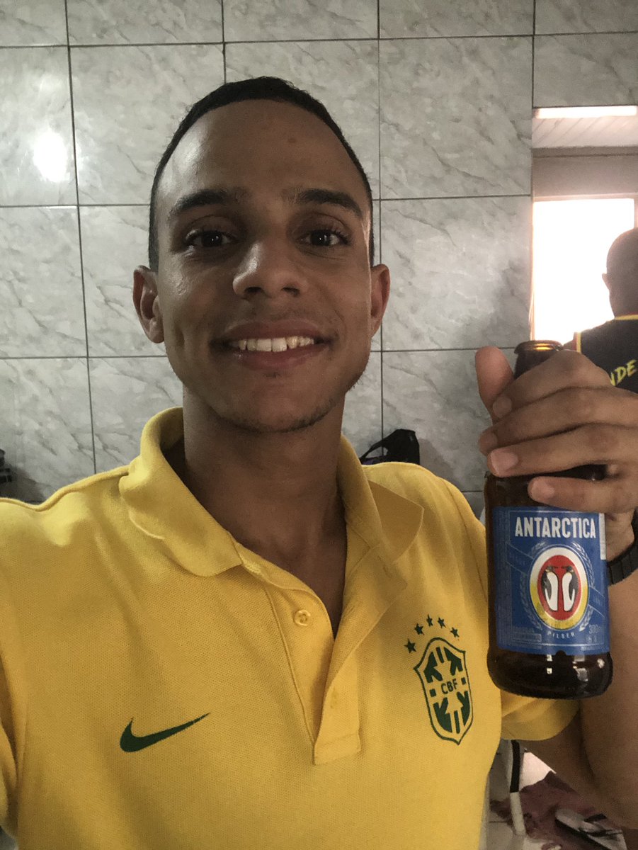 iaeeduarte's tweet photo. @ZeDelivery Manda o desconto zeeeee 🍺 https://t.co/xVLkMUjqMT