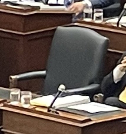 <a href="/CBCLorenda/">Lorenda Reddekopp</a> Doug Ford to Ontario health care workers: As the premier, I want you all to work days, nights, and weekends to ease this health care crisis that I personally have done nothing about.

Also Doug Ford: