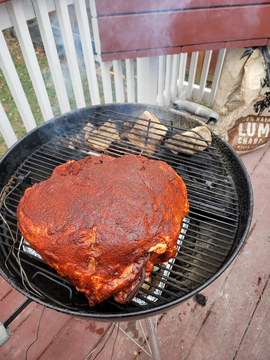 Dr_EOC's tweet photo. Don Jamón.
#BBQ #curedham #Thanksgiving2022 https://t.co/egKMTI614Z
