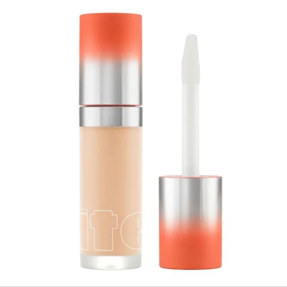 Flacalatorre's tweet photo. So good I had to share! Check out all the items I'm loving on @Poshmarkapp from @kimsikorski #poshmark #fashion #style #shopmycloset #loreal #maccosmetics #itembeauty: https://t.co/v4kNLaA3hM https://t.co/ubdIFyX90n