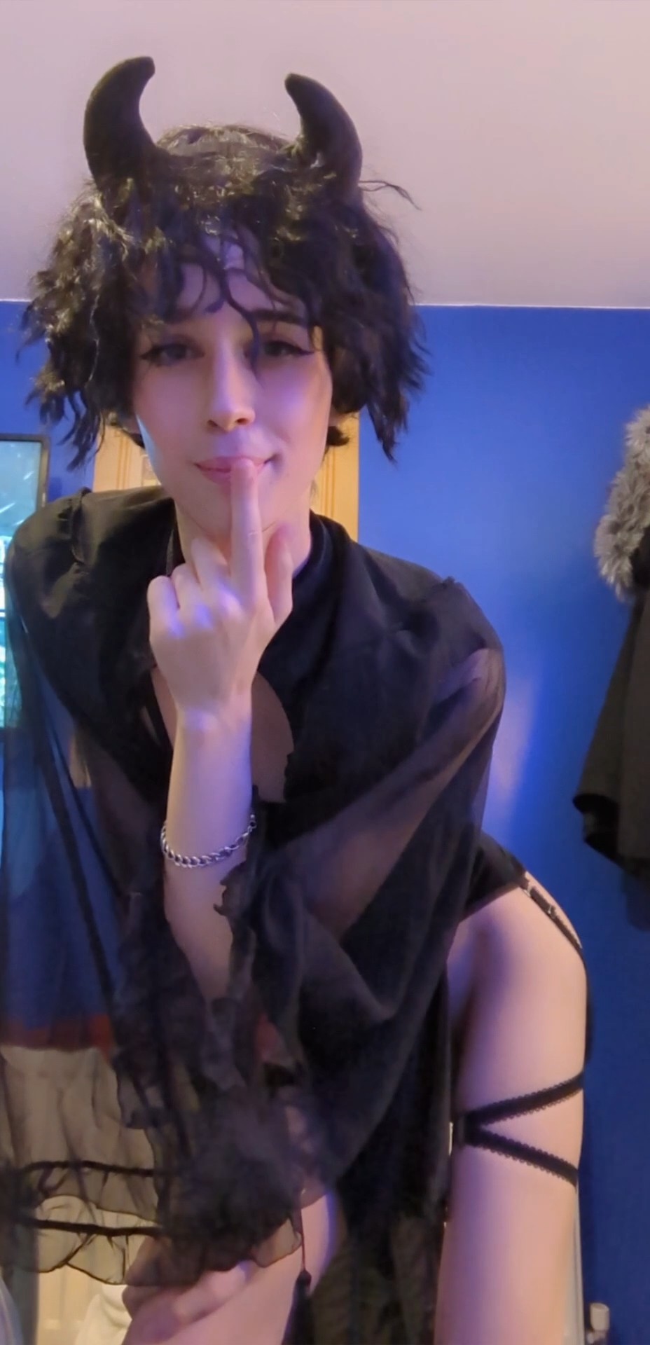 FemboyHami on Twitter: "Succubus moments before haunting @Millzi71 UwU