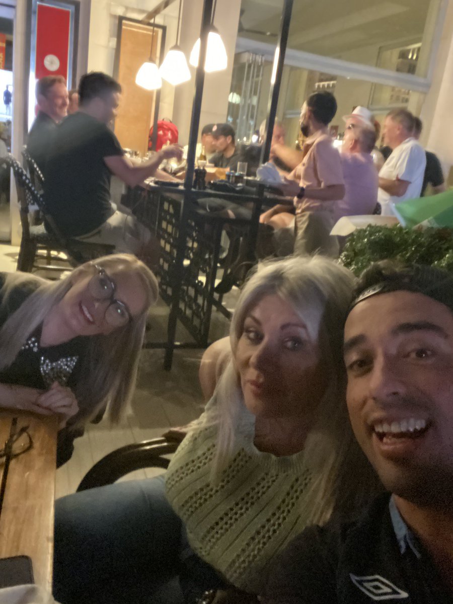 English football fans in Doha’s intercontinental hotel #FIFAWorldCup