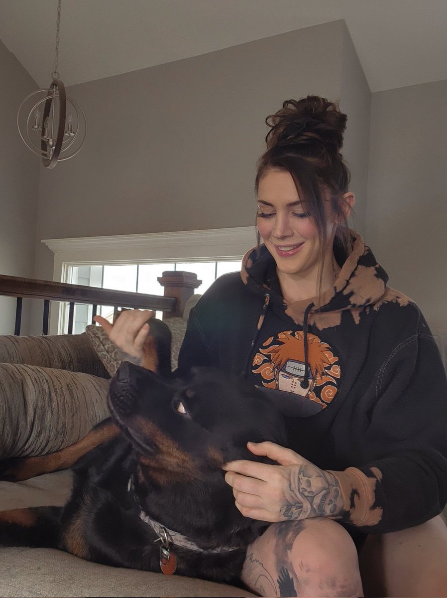 Megan Anderson tweet media