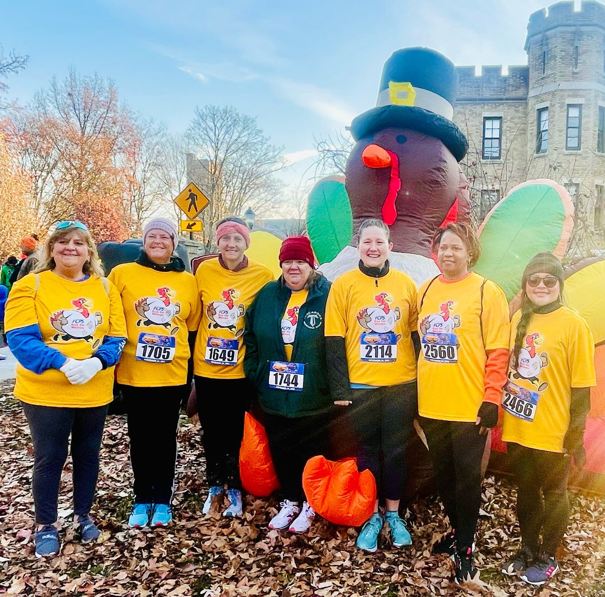 From our Turkey Trotters to your family and friends, we wish you a wonderful Thanksgiving!

#FCPSWellness #TurkeyTrot #FrederickTurkeyTrot #Deskto5k