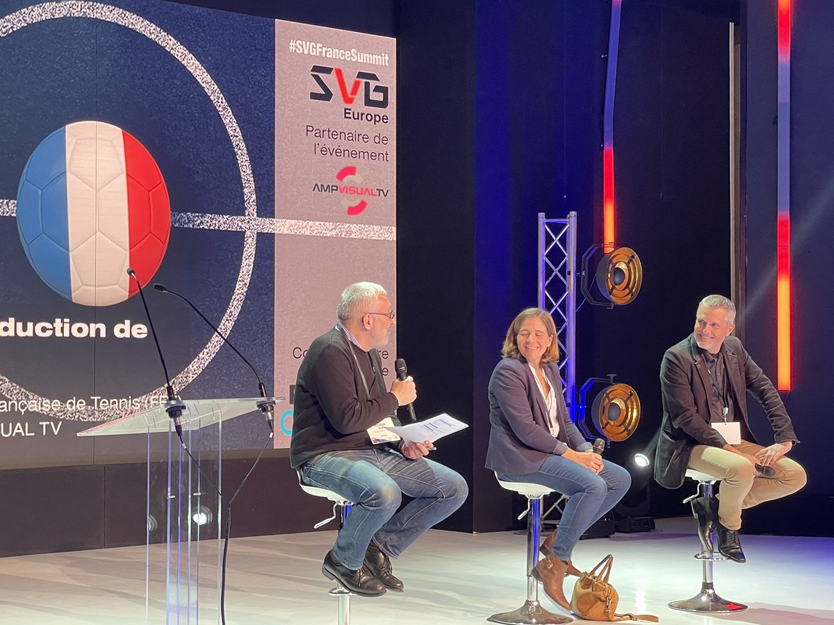 ampvisualtv's tweet photo. #SVGFrancesummit c’est parti et c’est en France au #StudioGabriel ! Du networking entre professionnels internationaux du sport et du broadcast, des tables rondes dont actuellement la remote production a @rolandgarros en présence de la @FFTennis et notre directeur technique. https://t.co/SxuZWbDZ04