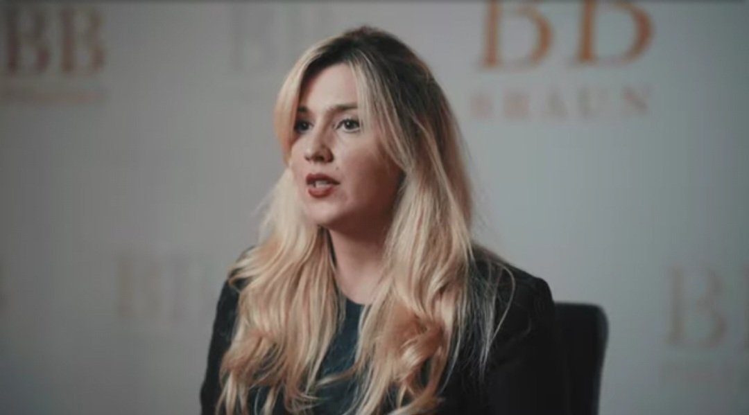 AstridViaud's tweet photo. 💵 | Vous voulez en savoir plus sur la #reglementation #européenne sur les #marchés de #crypto #actifs ? 
🗞 | Lisez et visionnez : "Série #cryptomonnaies : La nouvelle #réglementation #européenne #MiCA", écrit avec @PaulArthurLuzu.
📖 | https://t.co/wFi4d5cW3Y https://t.co/QLCgT9uivt