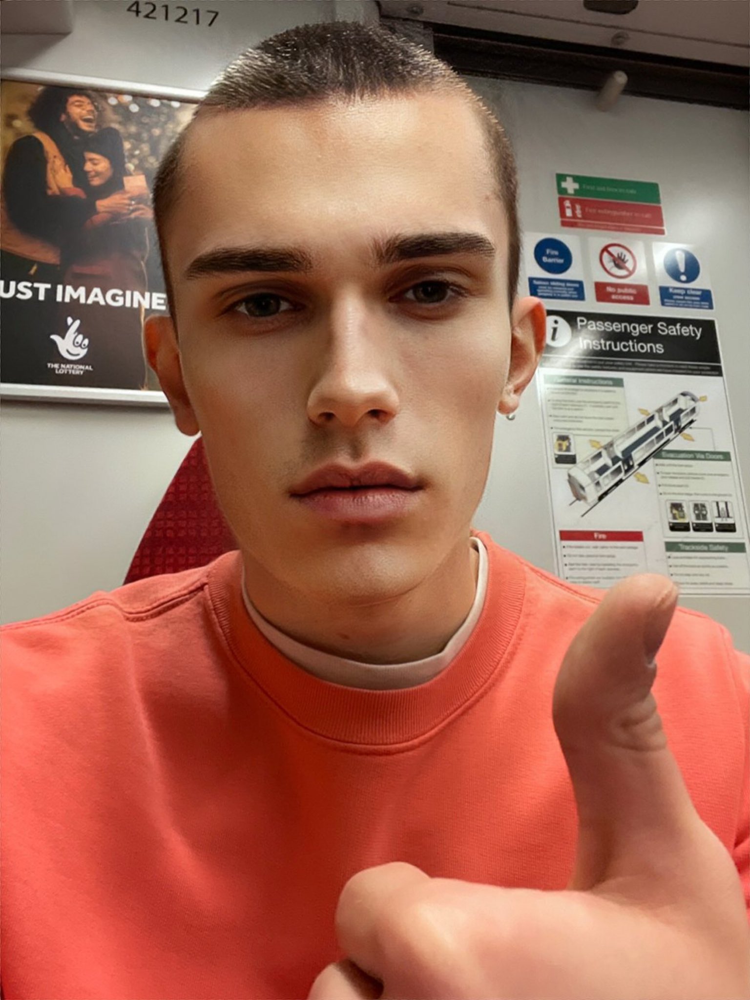 Jack Manifold on Twitter: “SEND ME YOUR WEIRD CONFESSIONS!! Tomorrow