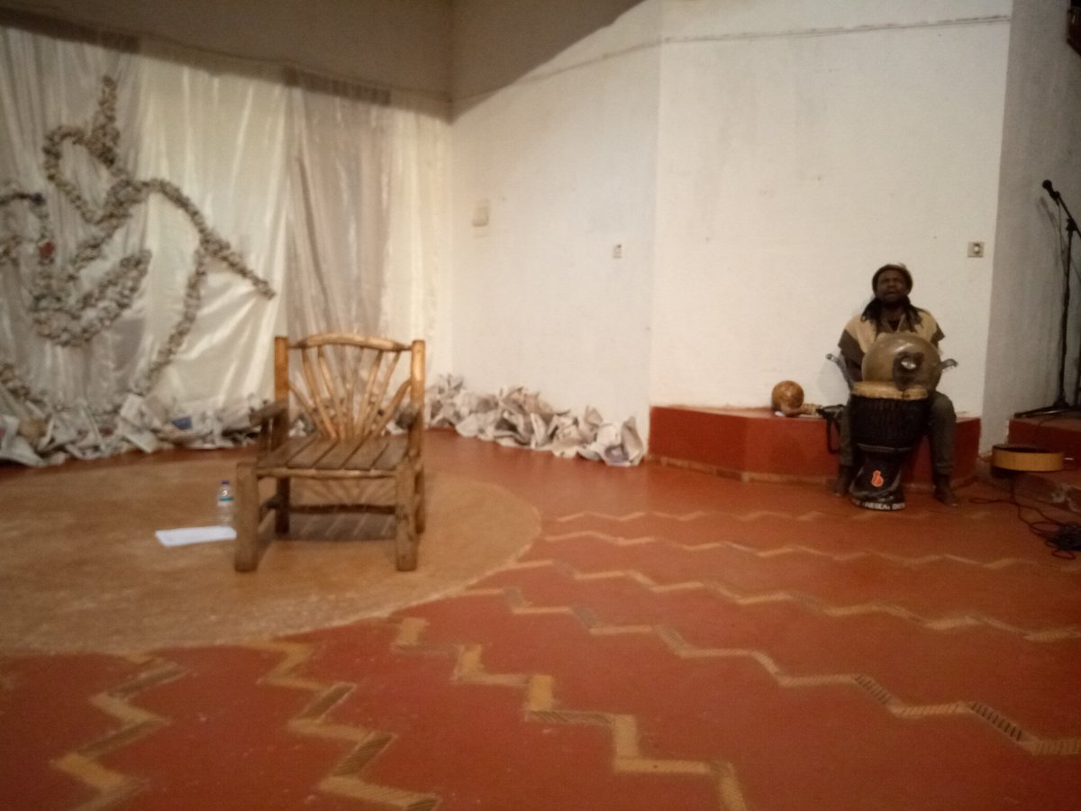 Zaza Muchemwa (@zazamuchemwa) on Twitter photo Can we talk? <a href="/BatsiraiChigama/">Batsirai Chigama</a> production dir. <a href="/BobTafbob/">Tafadzwa Bob Mutumbi</a> performed by <a href="/ChayMuj/">Chay Muj</a> <a href="/DeborahKabunga/">Deborah kabunga</a> <a href="/OthnellMoyo/">Othnell Mangoma Moyo</a>
#wearejoy
#litfestharare2022 Can we talk? <a href="/BatsiraiChigama/">Batsirai Chigama</a> production dir. <a href="/BobTafbob/">Tafadzwa Bob Mutumbi</a> performed by <a href="/ChayMuj/">Chay Muj</a> <a href="/DeborahKabunga/">Deborah kabunga</a> <a href="/OthnellMoyo/">Othnell Mangoma Moyo</a>
#wearejoy
#litfestharare2022