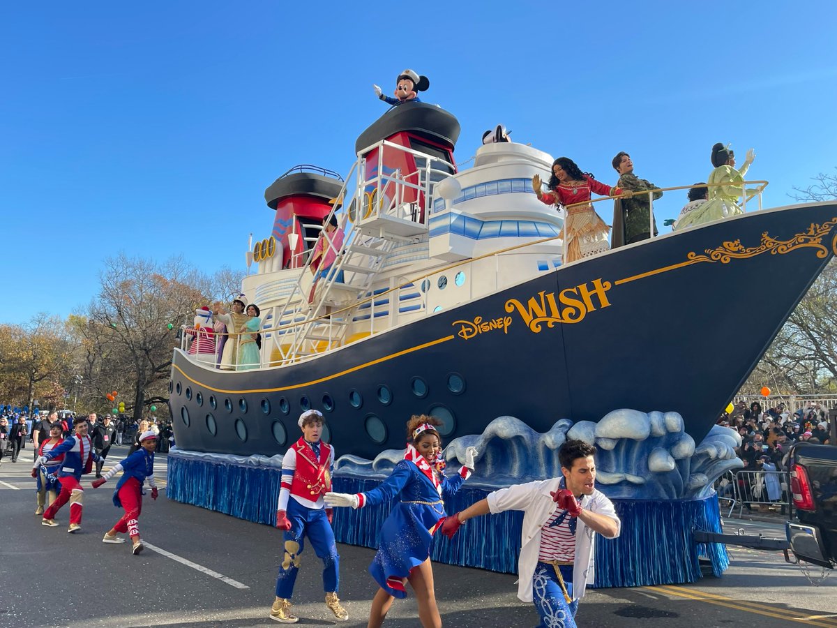 Disney Cruise Line tweet media